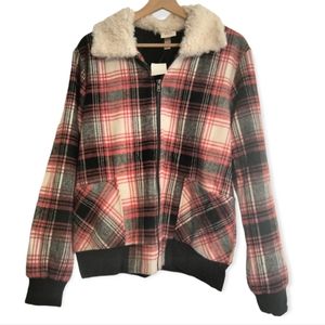 NWT Knox Rose Plaid Shacket Women's Size Large Jacket Sherpa Lined Heavy Soft